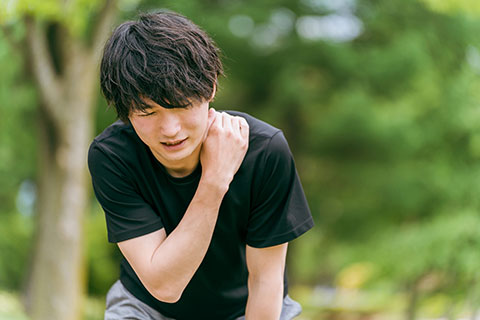 肩痛